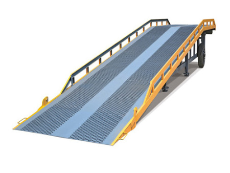 移動(dòng)式登車橋(qiáo)