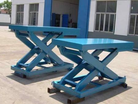 剪式升降平(ping)台